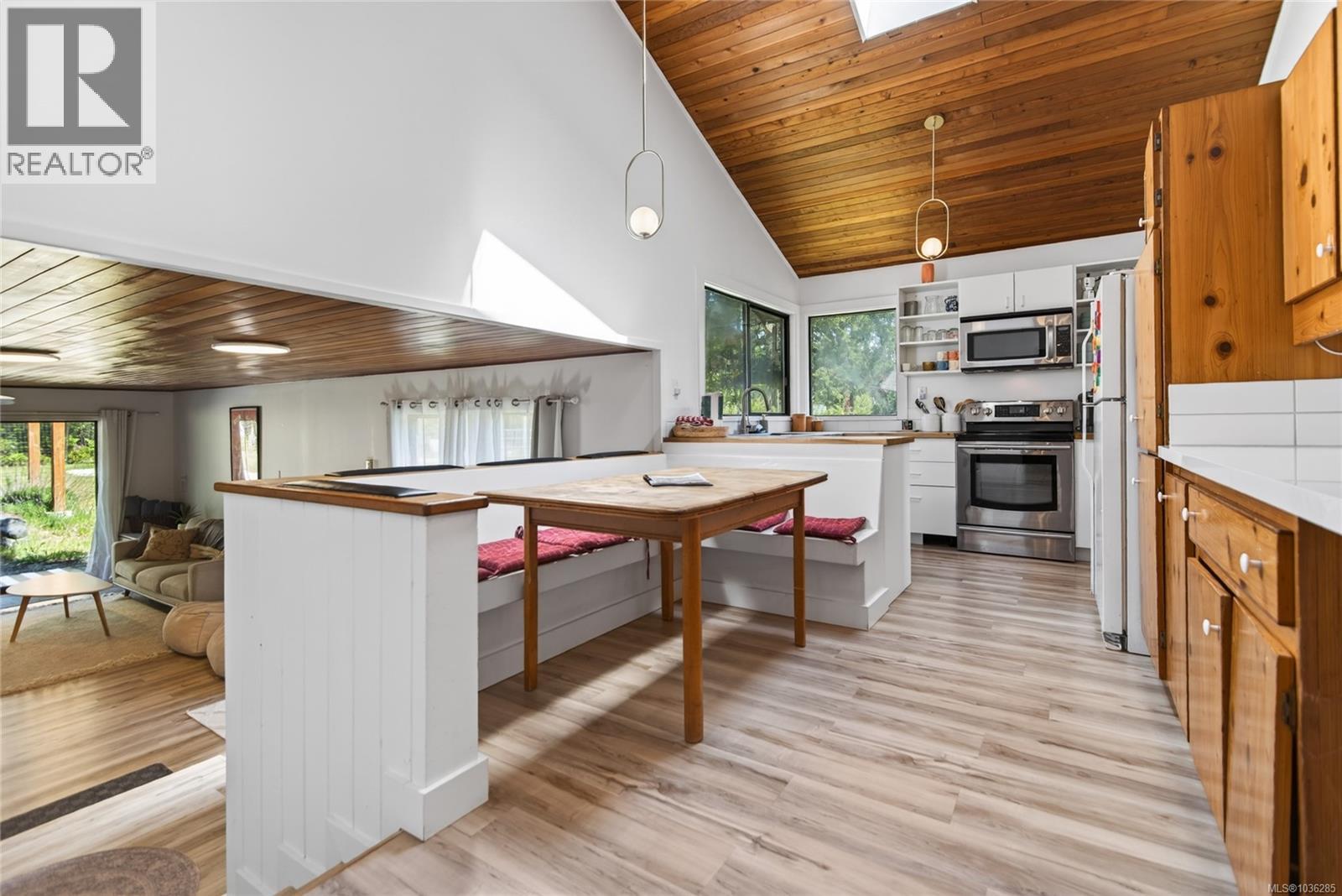 2279/2281 Clark Rd - 55