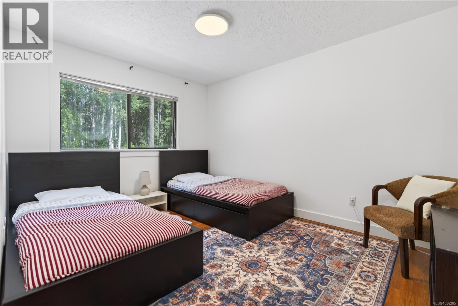 2279/2281 Clark Rd - 70
