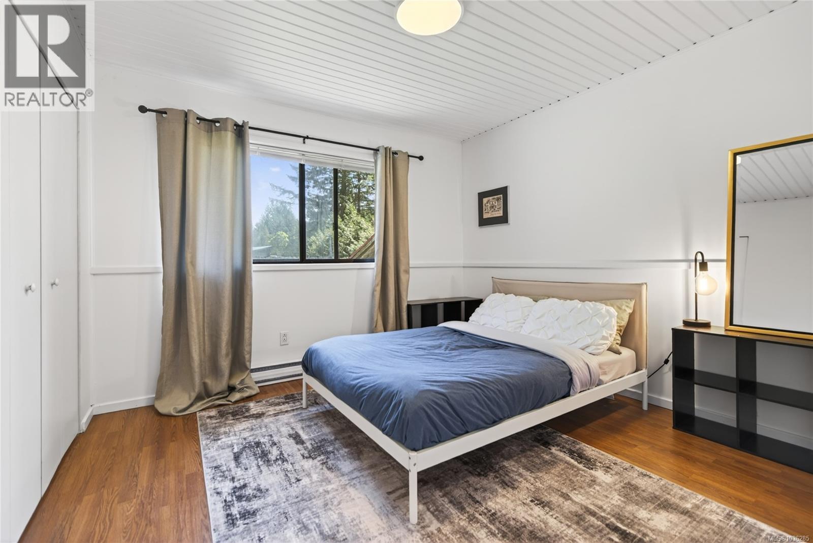 2279/2281 Clark Rd - 69