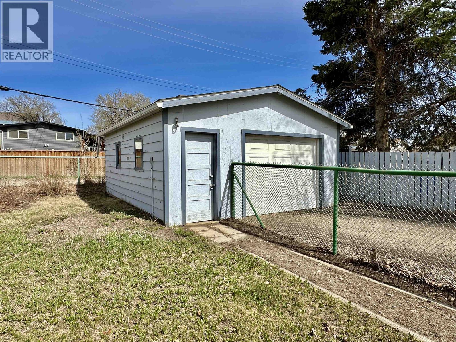 10316 96 AVENUE - 33