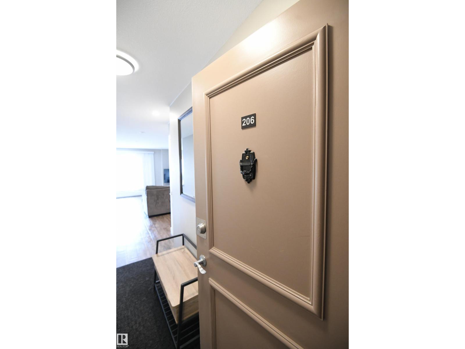 #206 8125 110 ST NW - 32