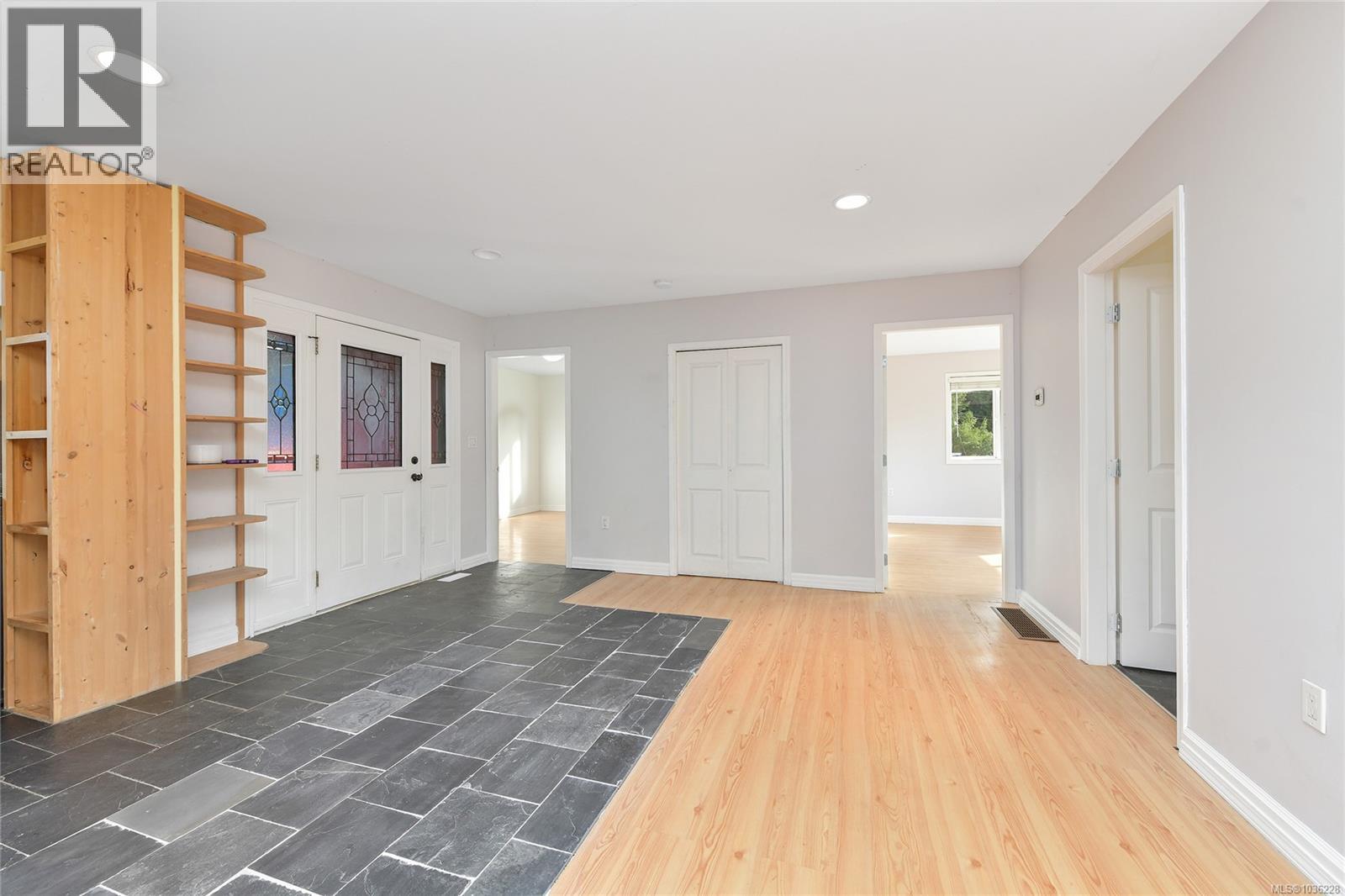 2945 Laverock Rd - 46