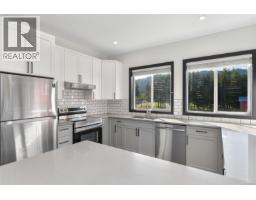 Primary Bedroom - 2945 Laverock Rd, Shawnigan Lake, BC V8H2E4 Photo 10