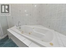 2945 Laverock Rd, Shawnigan Lake, BC V8H2E4 Photo 36