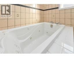 2945 Laverock Rd, Shawnigan Lake, BC V8H2E4 Photo 53