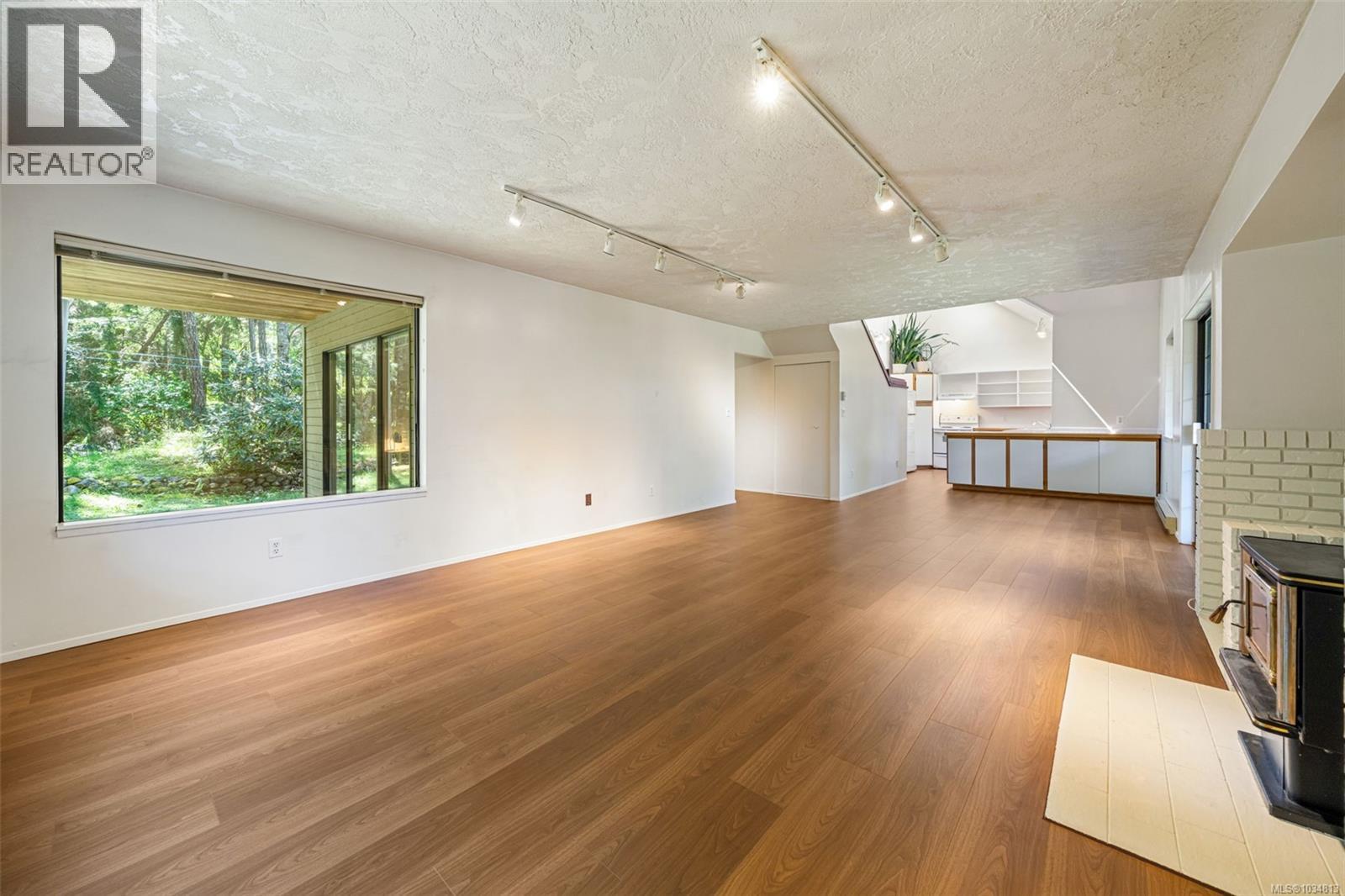  6089 Brecon Drive, Sooke