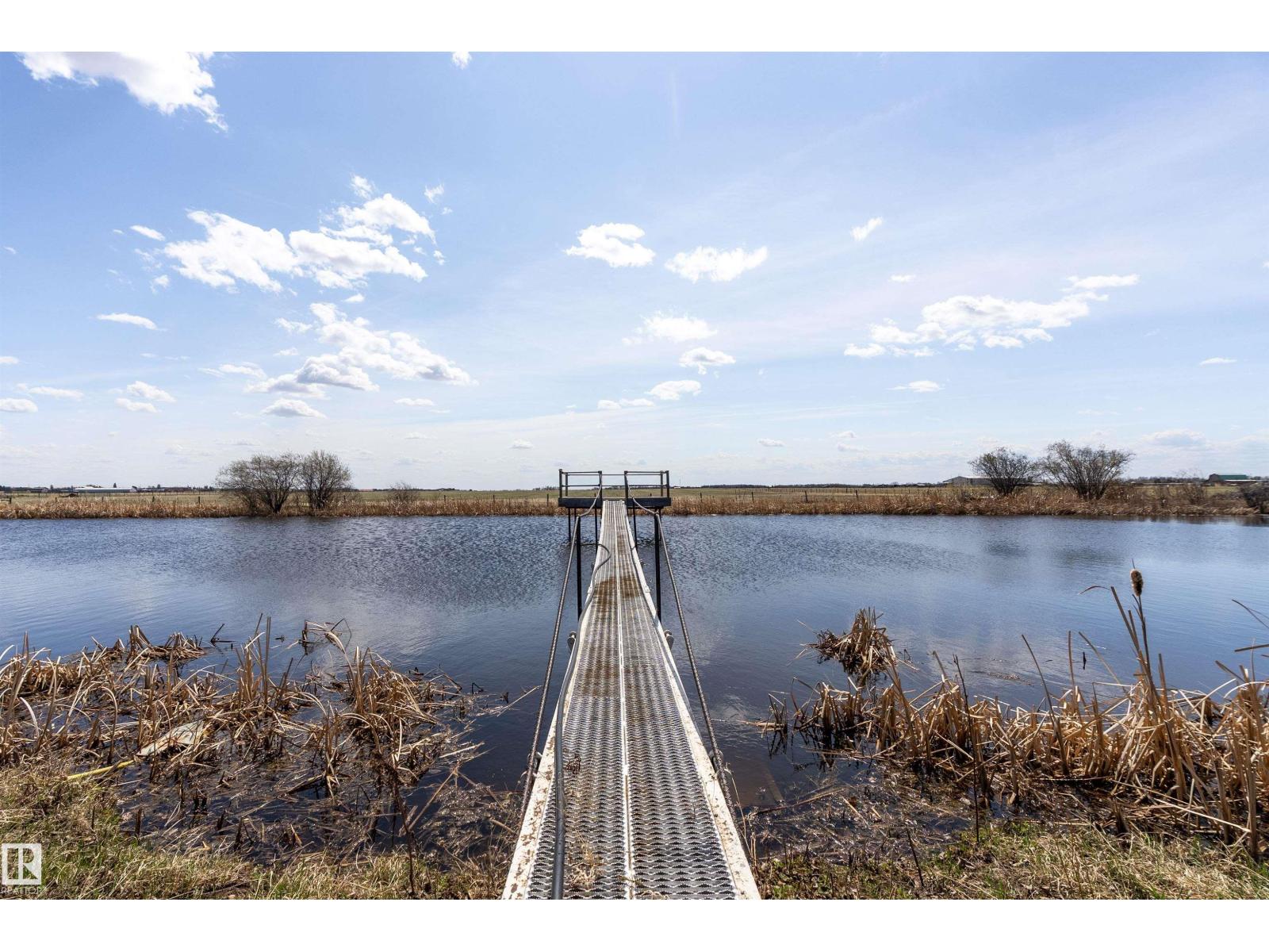 25057 TWP RD, Rural Leduc County