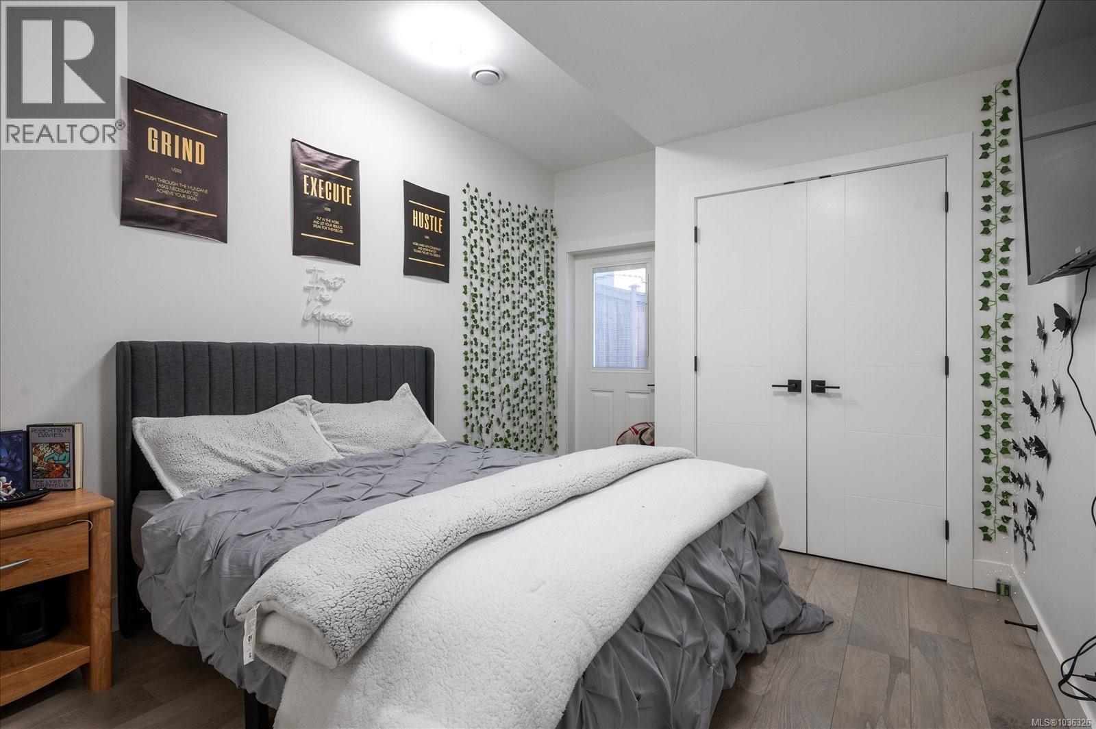 151 SUNVIEW Rd - 33