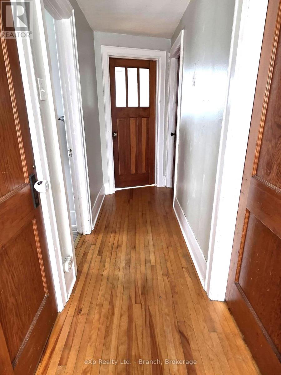 63 MAPLE STREET N - 26