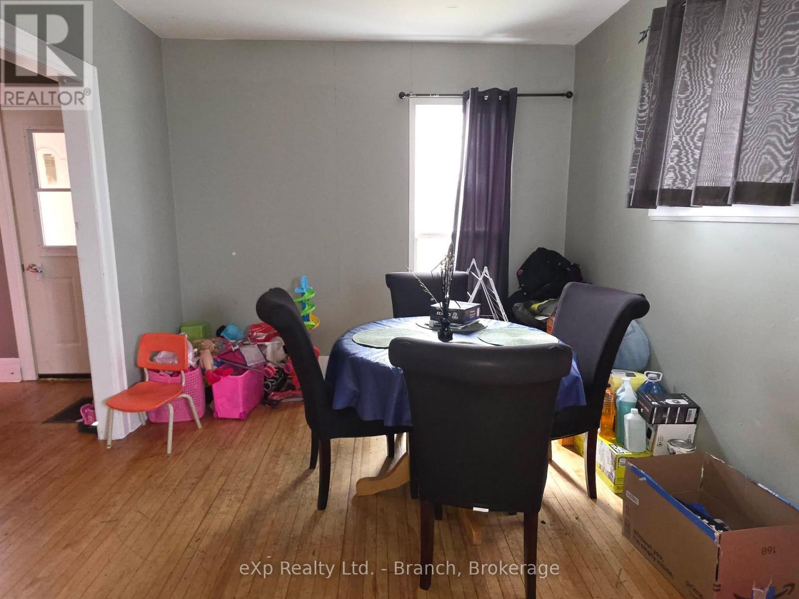63 MAPLE STREET N - 22