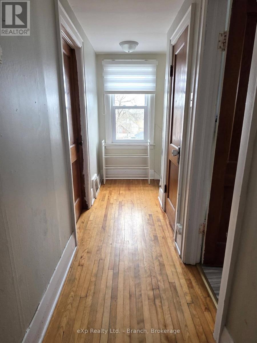 63 MAPLE STREET N - 25