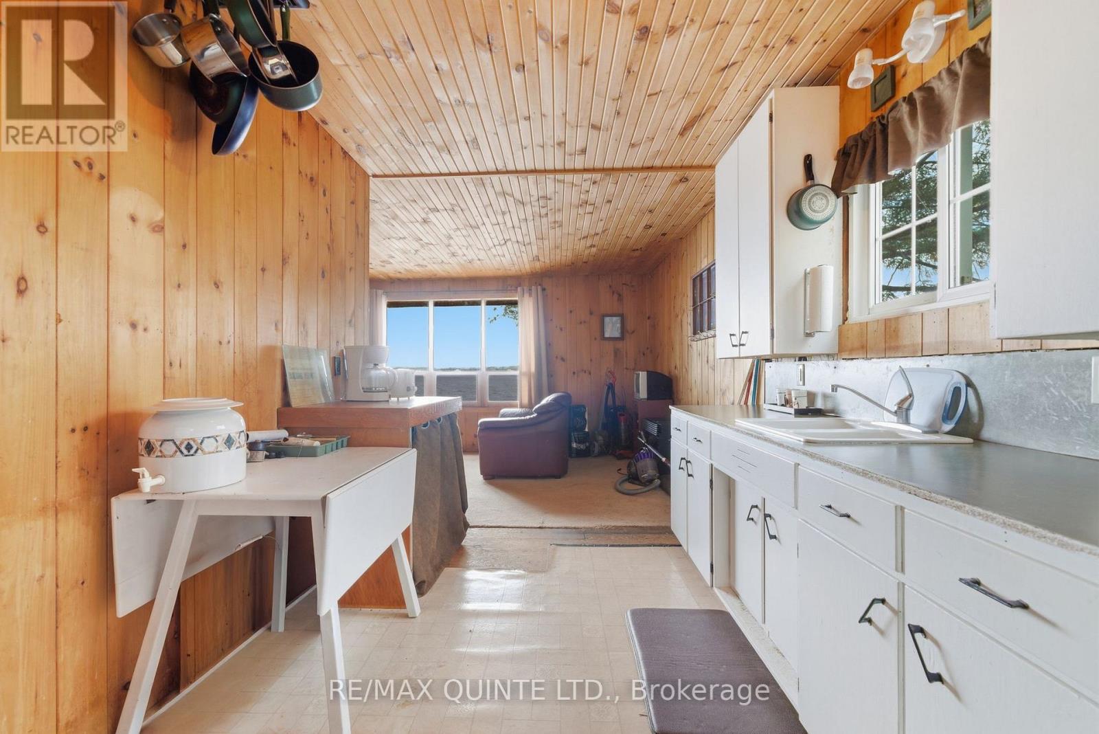 165 RETRIEVER LANE - 12