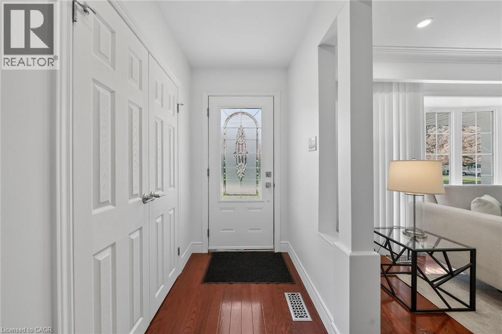 5186 IDLEWOOD Crescent, Burlington, Ontario, L7L3Y6 — Photo 5
