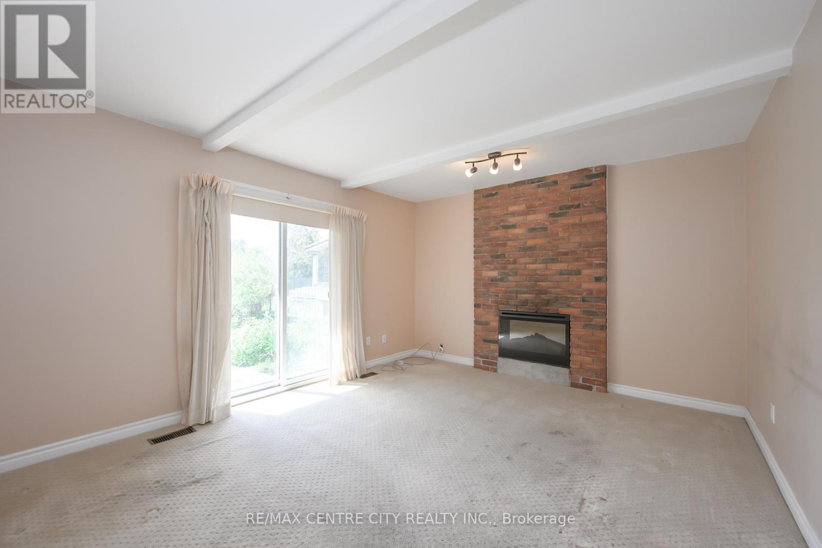42 ANNADALE DRIVE - 17