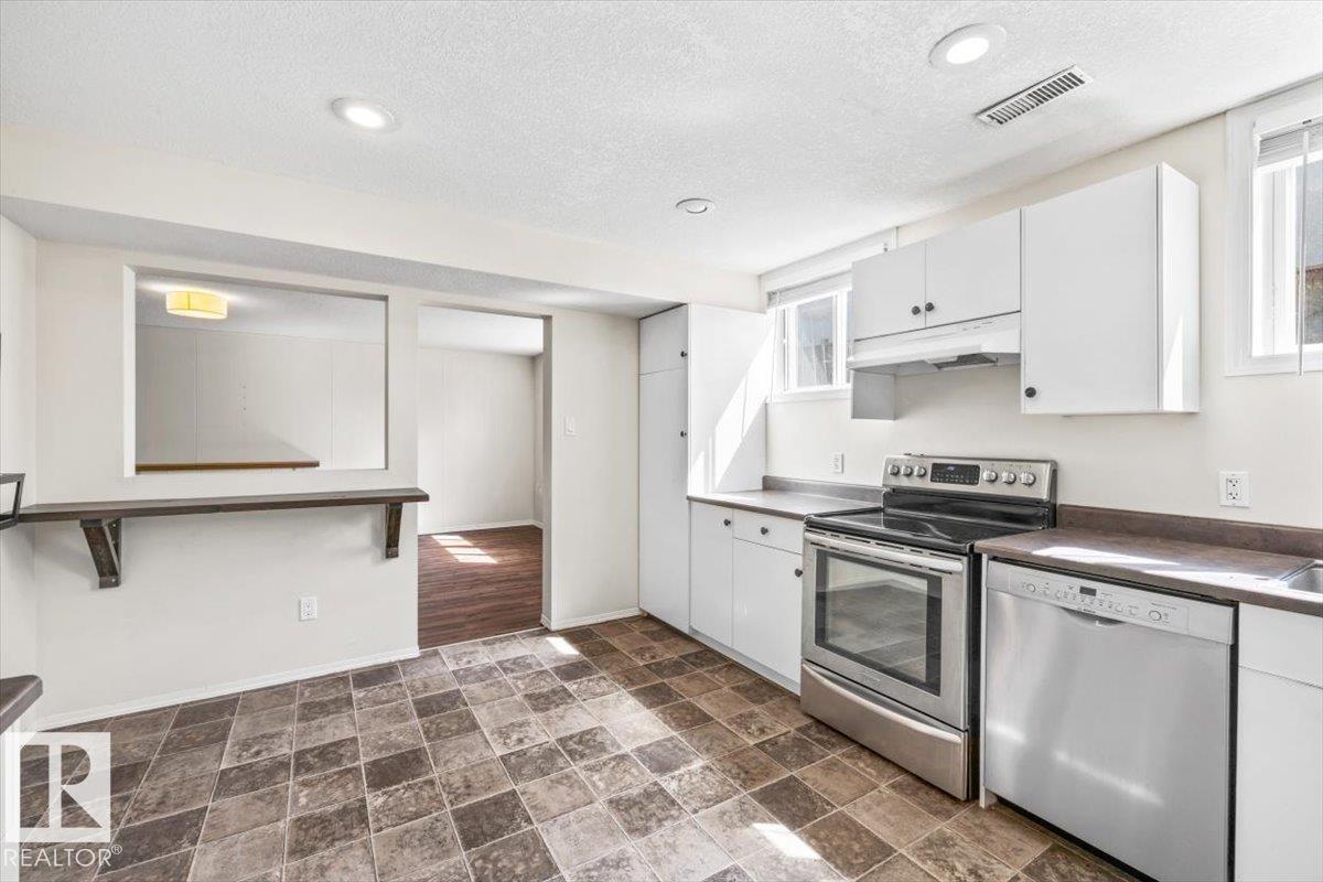 9828 79 ST NW, Edmonton