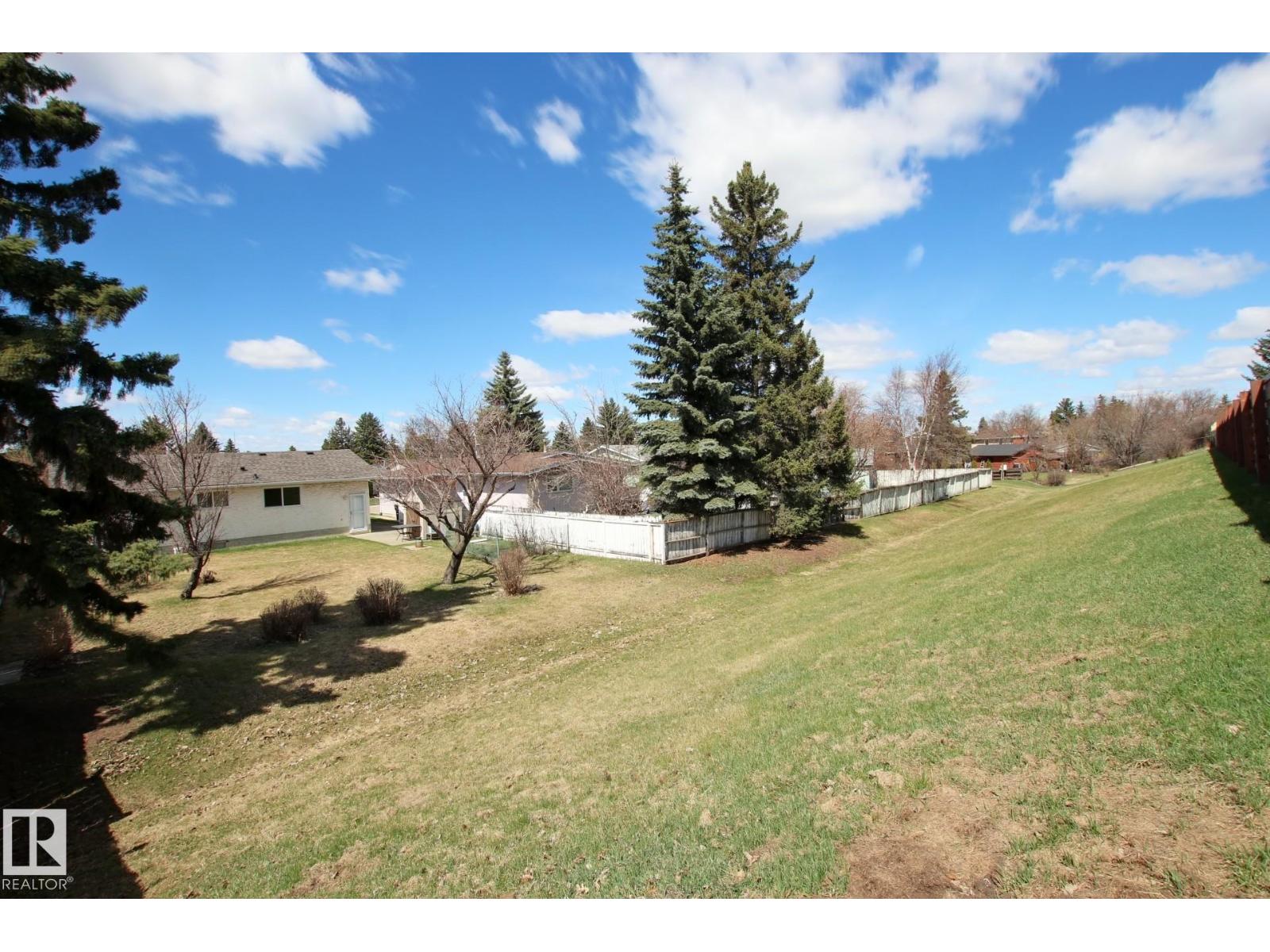 3539 104 ST NW, Edmonton