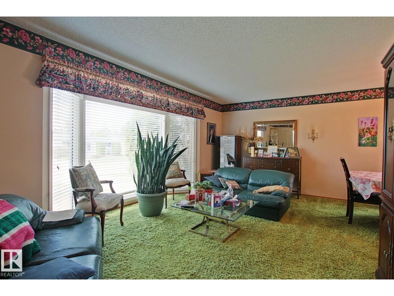 3539 104 ST NW, Edmonton