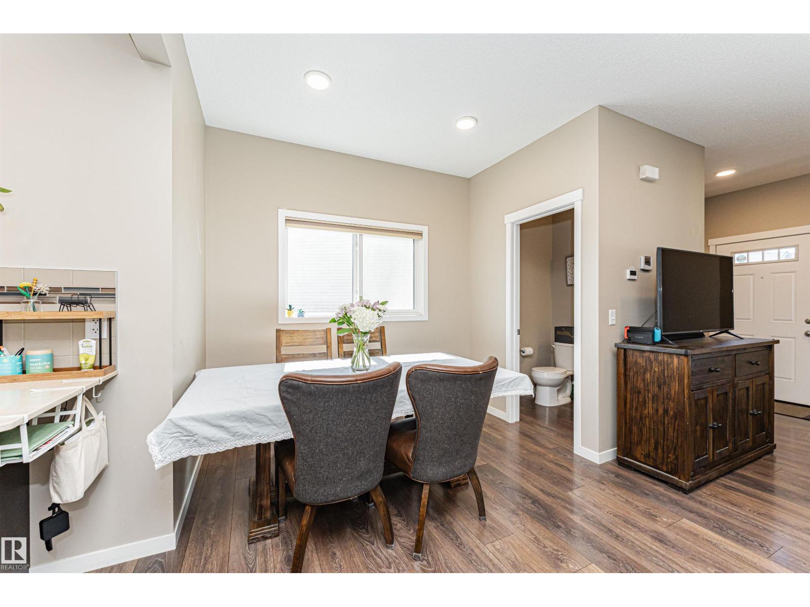 4452 ANNETT CM SW, Edmonton