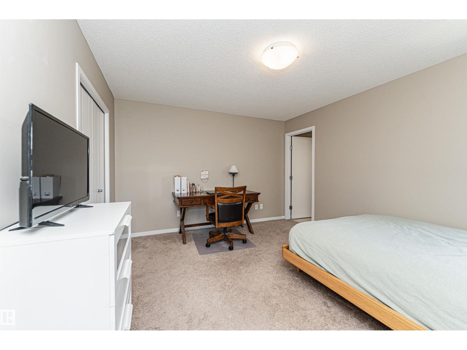 4452 ANNETT CM SW, Edmonton