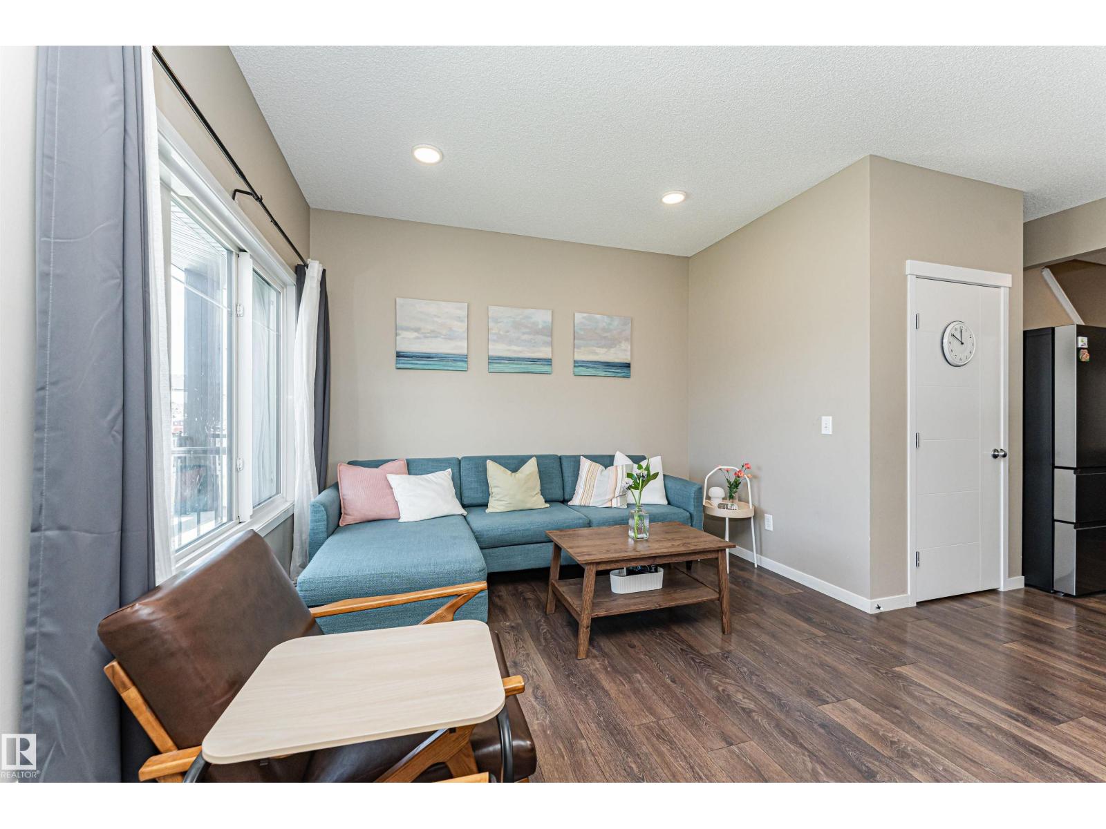 4452 ANNETT CM SW, Edmonton
