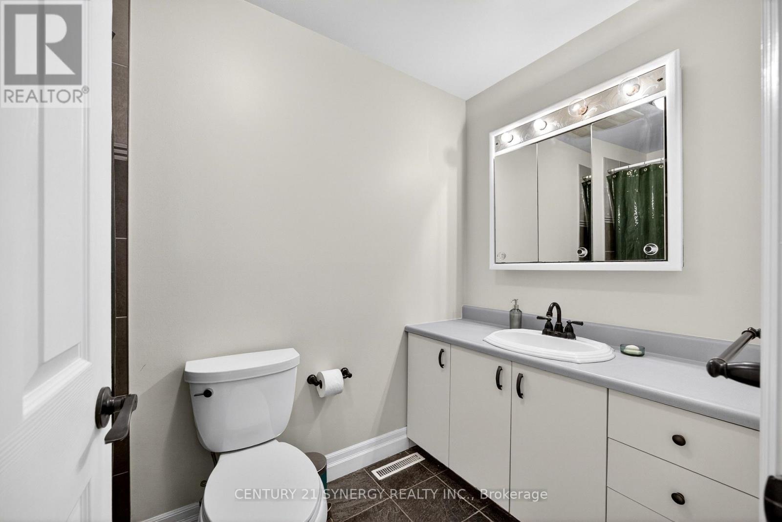 171 PETER STREET - 22
