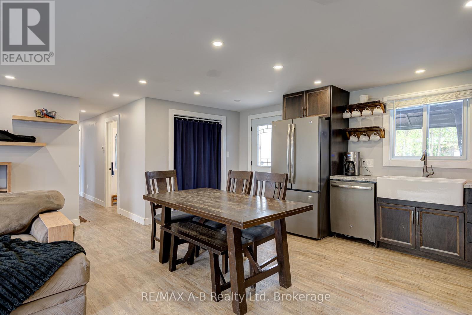 149 ISABELLA STREET - 13