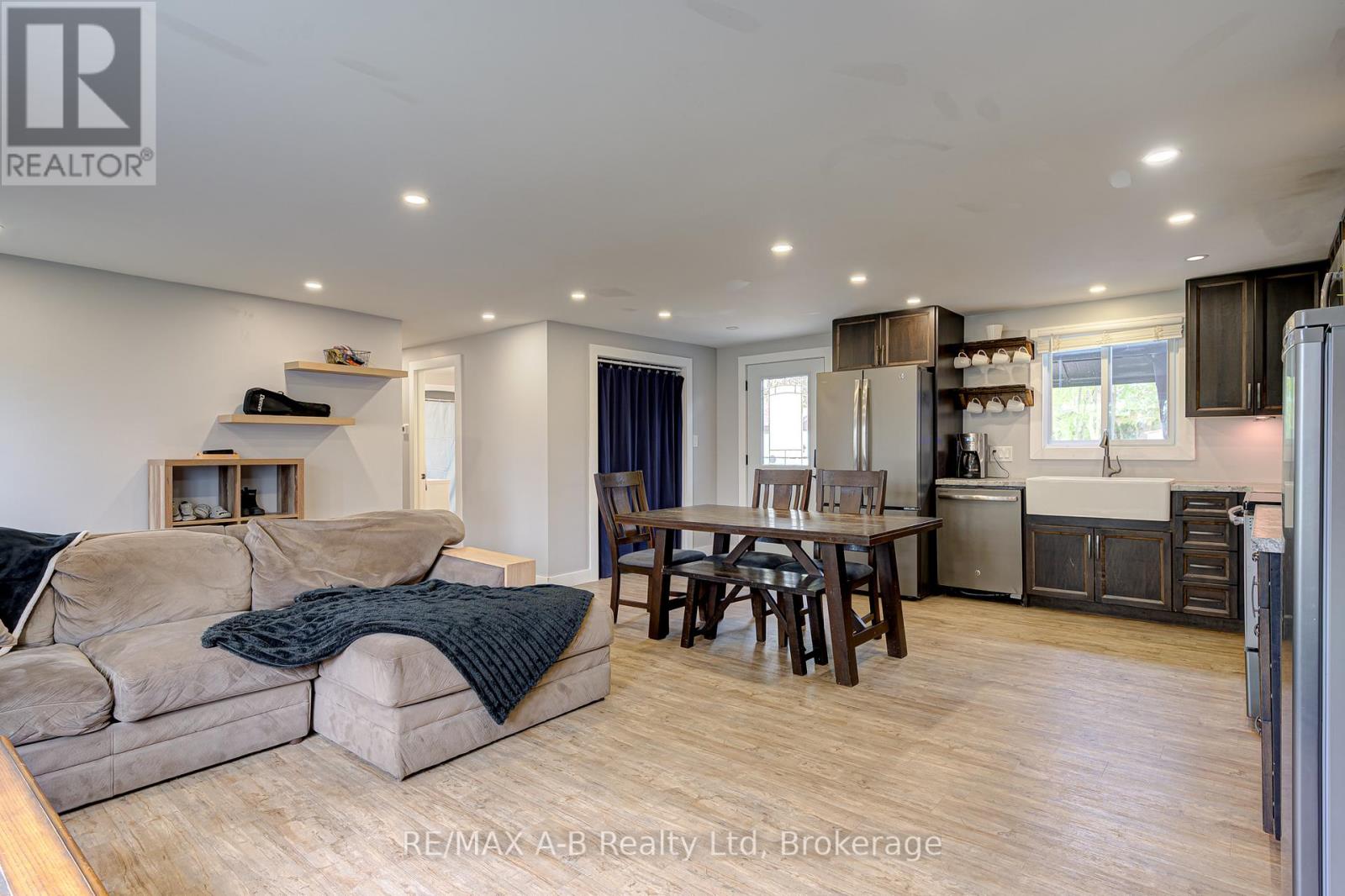 149 ISABELLA STREET - 14