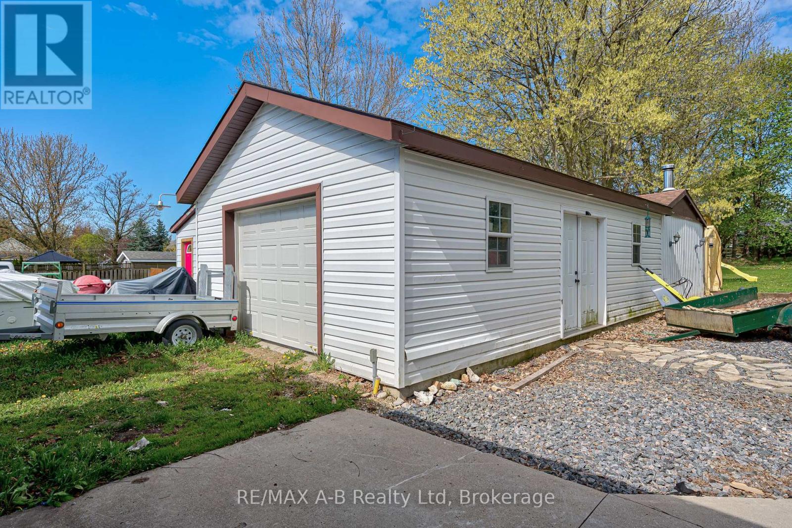 149 ISABELLA STREET - 3