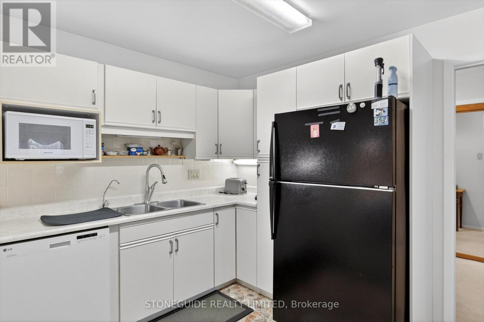 #10 963 ARMOUR ROAD - 15