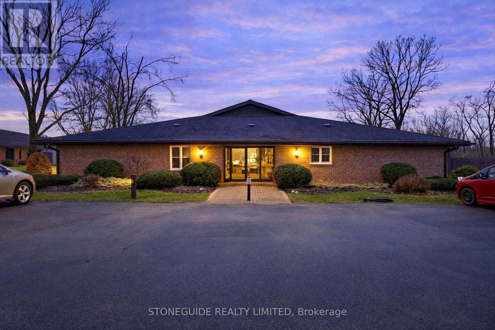 #10 963 ARMOUR ROAD - 3