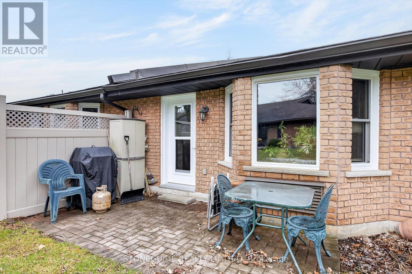 #10 963 ARMOUR ROAD - 34