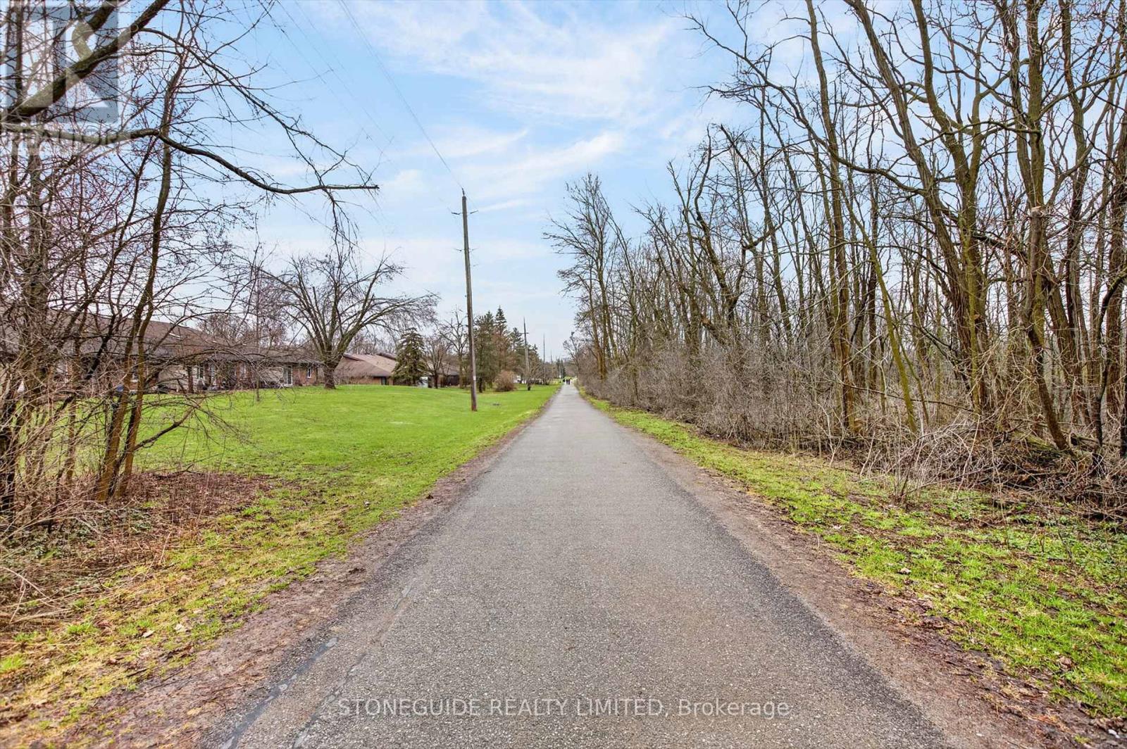 #10 963 ARMOUR ROAD - 38