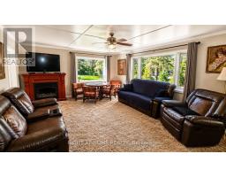 Living room - 640 Tiny Beaches Road N, Tiny, ON L0L2J0 Photo 10