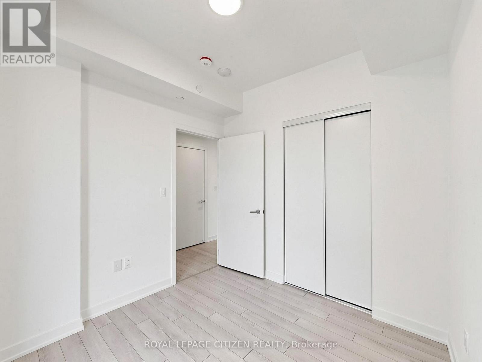 #814 1005 DUNDAS STREET - 21