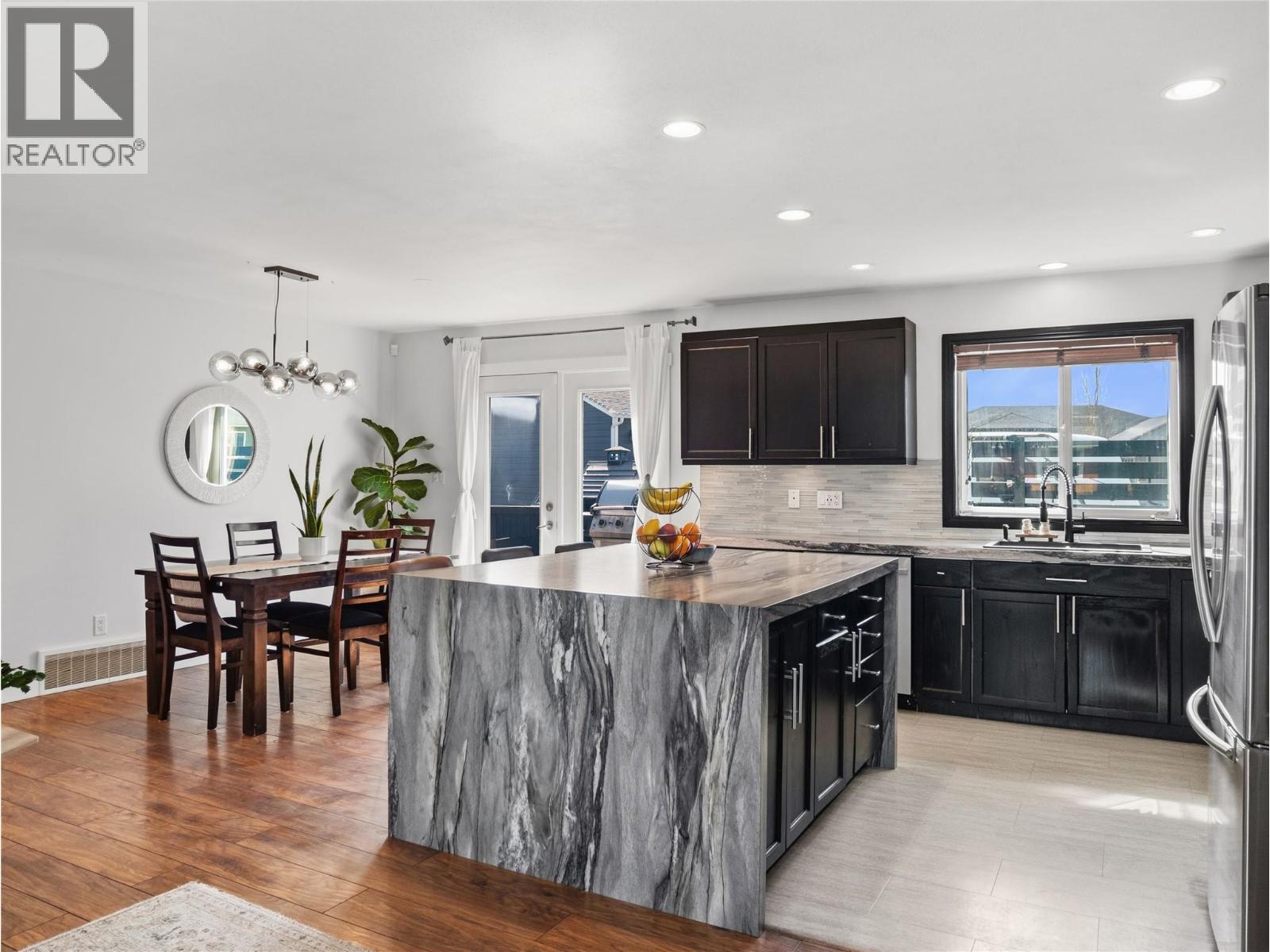9101 19 Street - 4