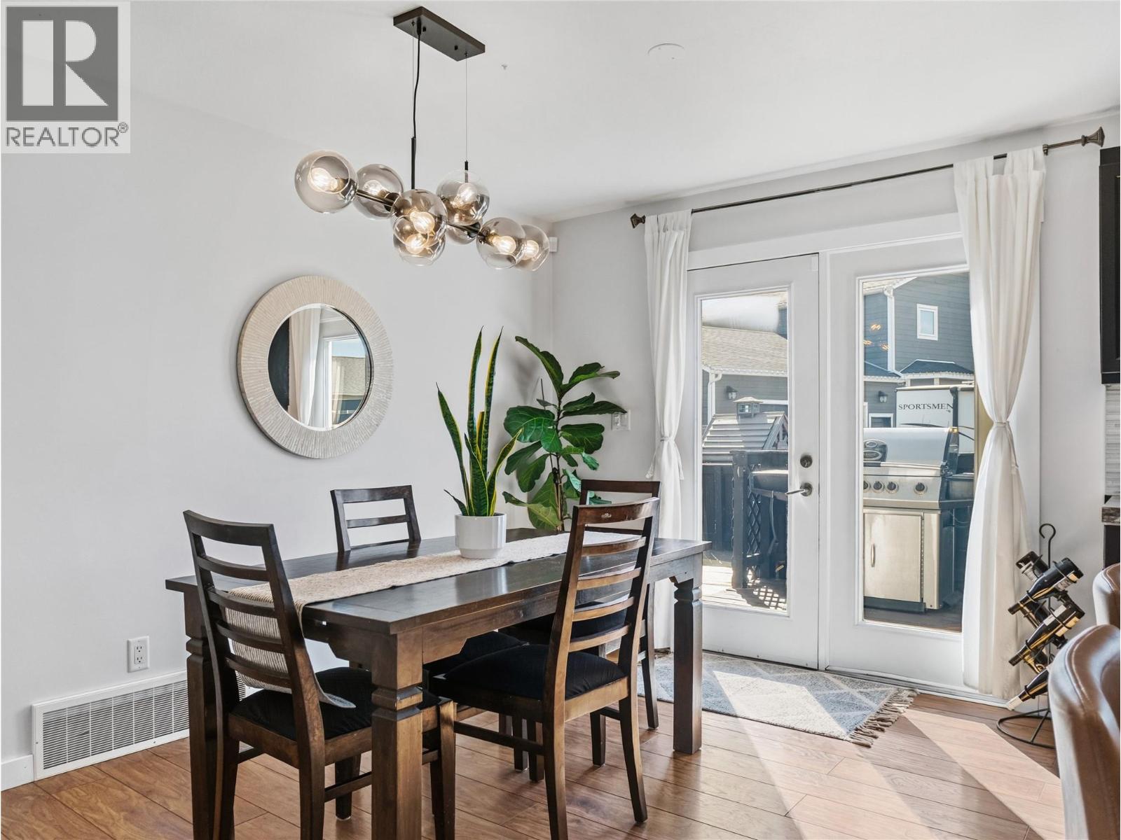 9101 19 Street - 12