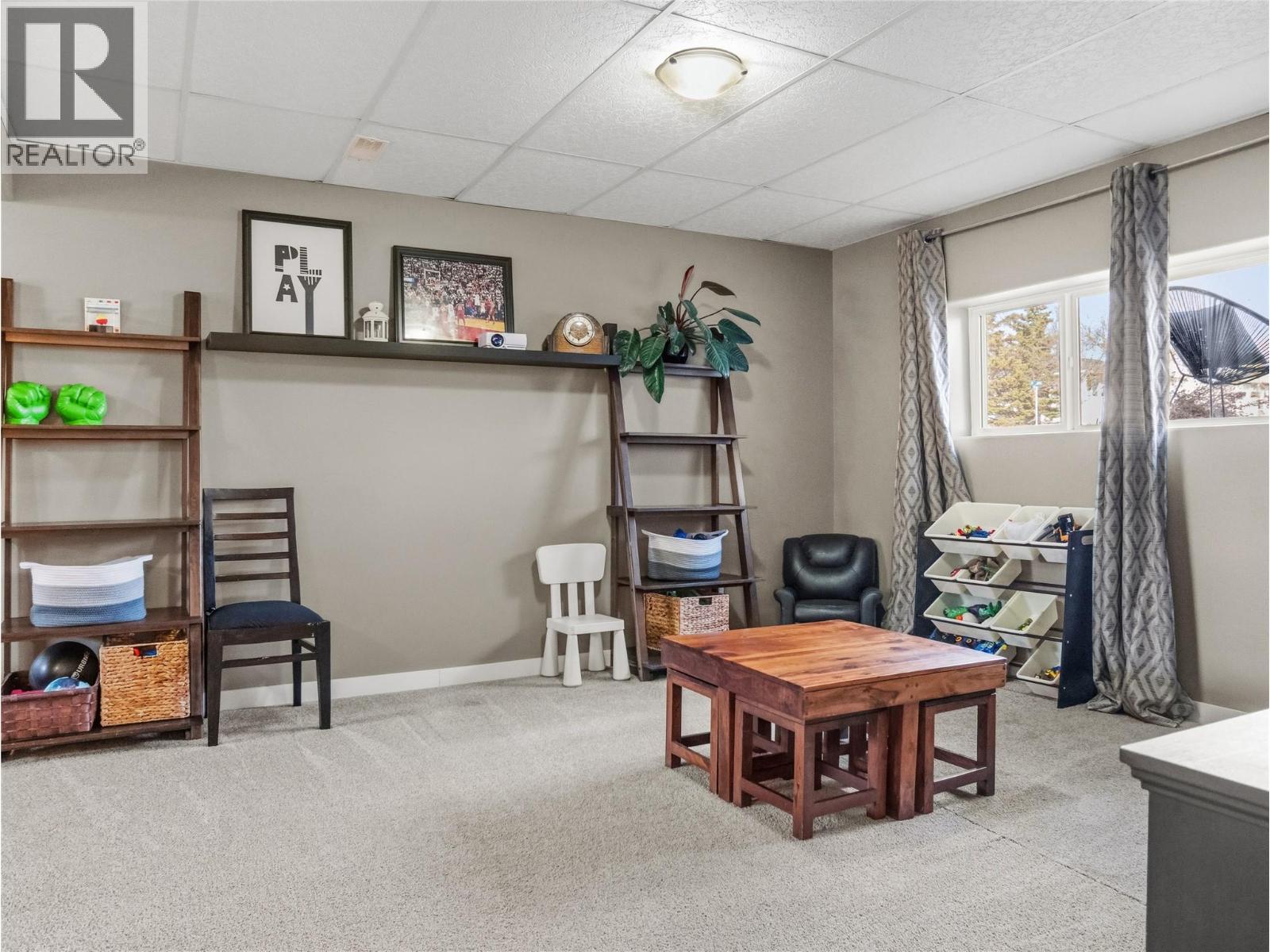 9101 19 Street - 35