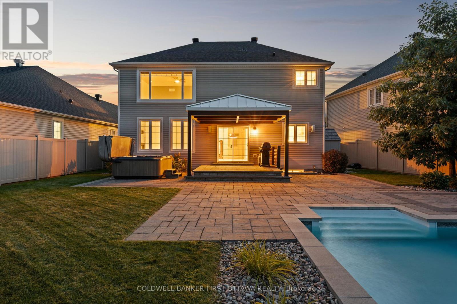 441 BLACKLEAF DRIVE - 38