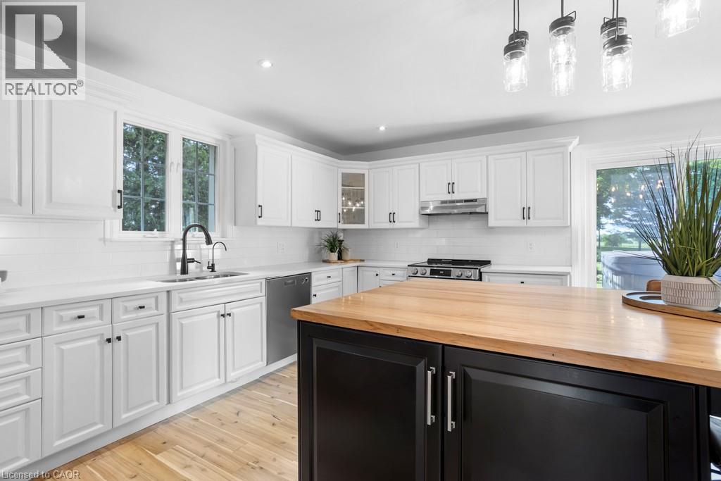 825946 TOWNSHIP ROAD 8 - 14