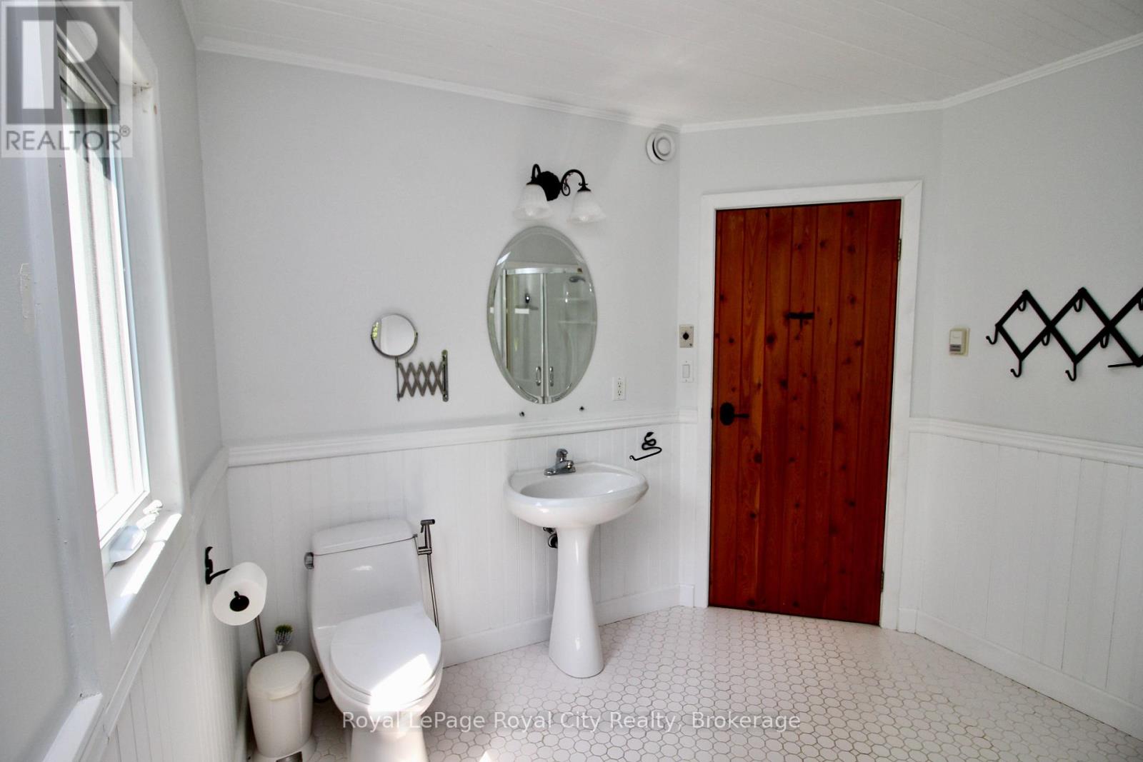 14 DOCK LANE - 22