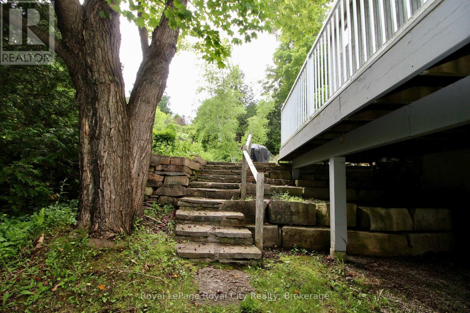 14 DOCK LANE - 41
