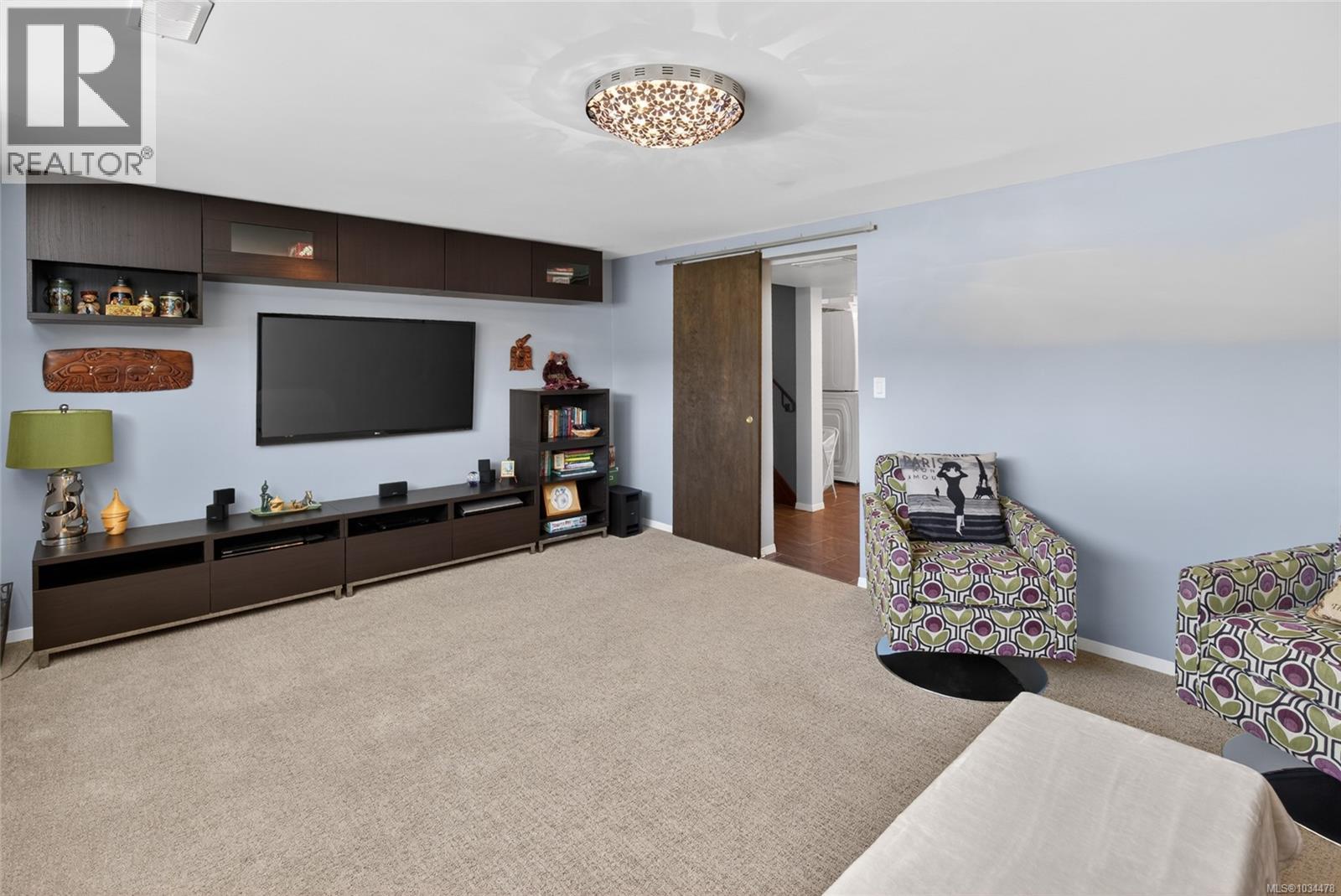 3945 Exton St - 22