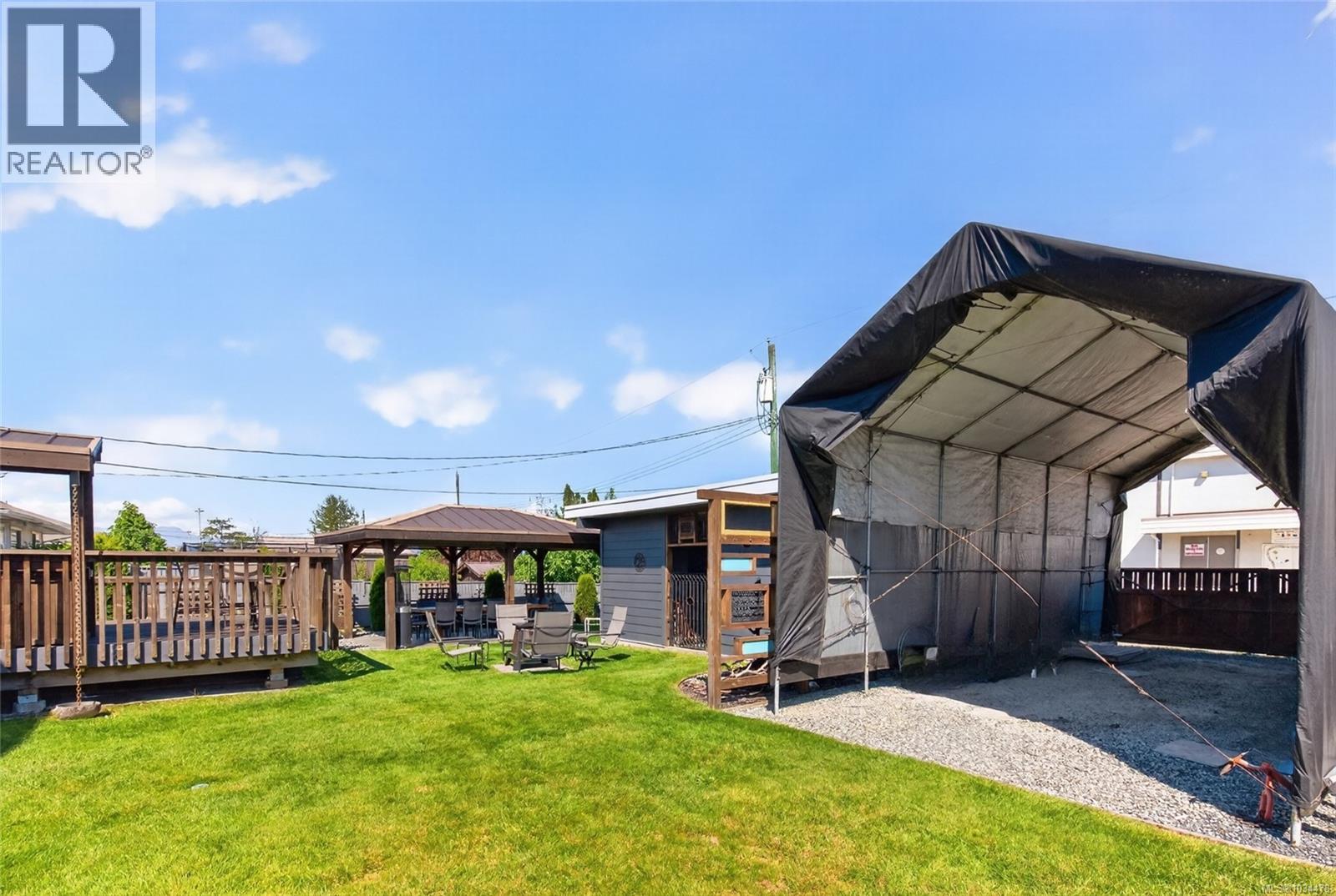 3945 Exton St - 45
