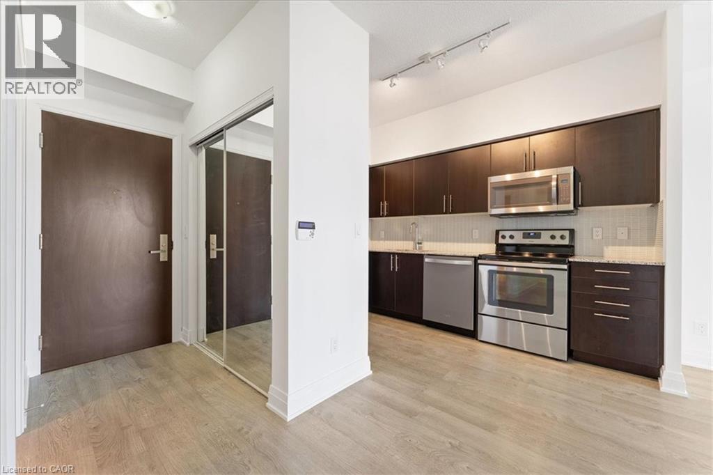 #415 55 SPEERS Road - 24