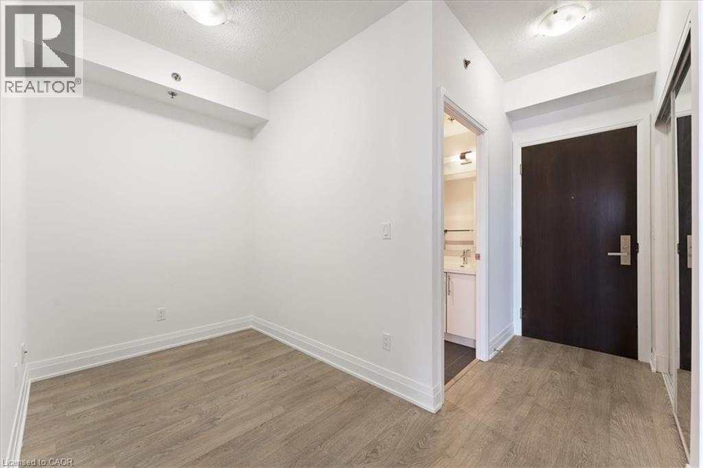 #415 55 SPEERS Road - 23