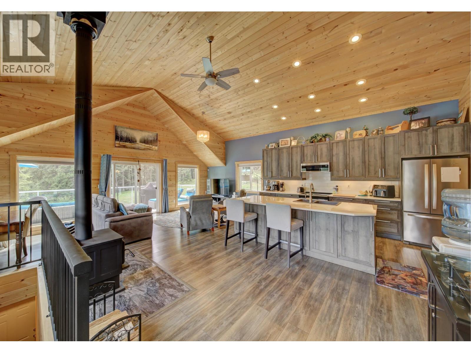 5980 HORSEFLY-LIKELY FS ROAD - 6