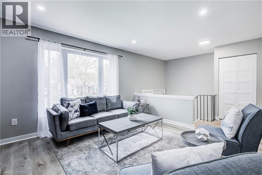 2367 MIDDLESMOOR Crescent, Burlington, Ontario, L7P3X4 — Photo 17