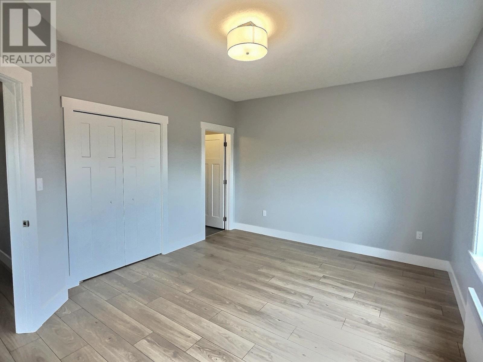 7 East Bay Drive - 14