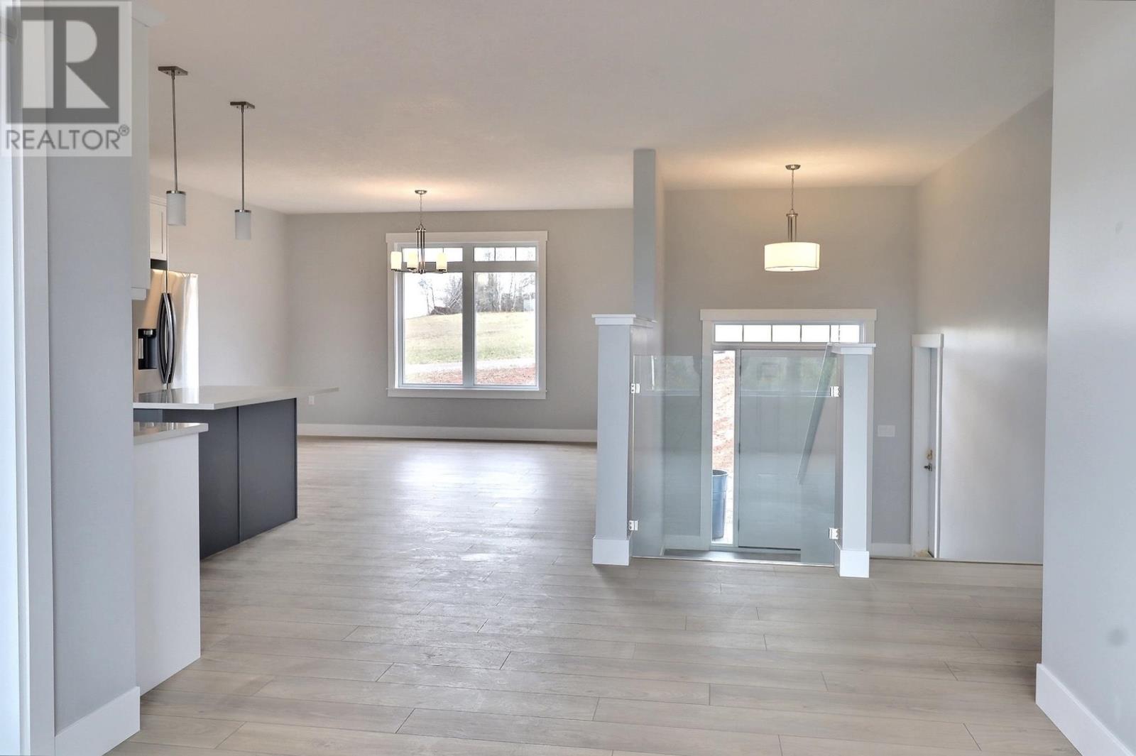 7 East Bay Drive - 3