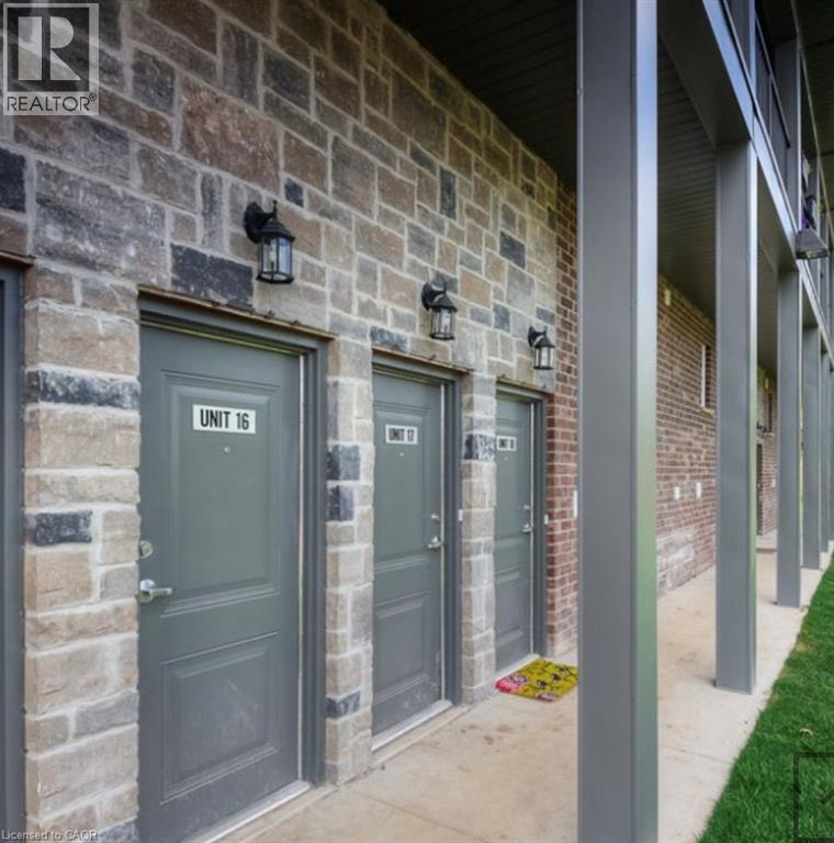 58 HOWE Drive Unit# 12, Kitchener, Ontario, N2E1J4 — Photo 2